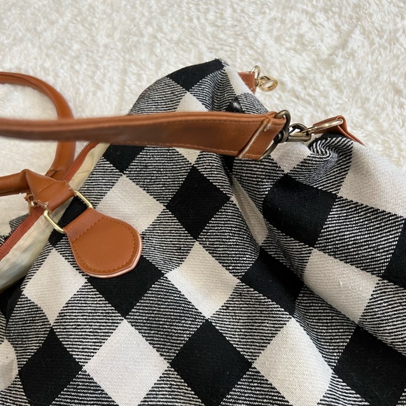 Buffalo plaid duffel bag - Picture 6 of 11